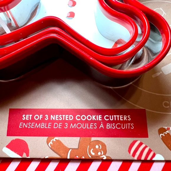 Set of 3 Christmas Nested Gingerbread Men Red Metal Cookie Cutters - Picture 4 of 6